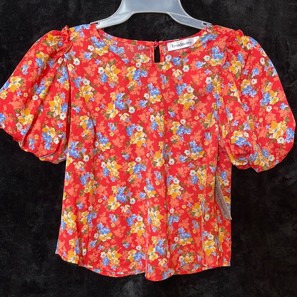 🌺 Trendmates top
